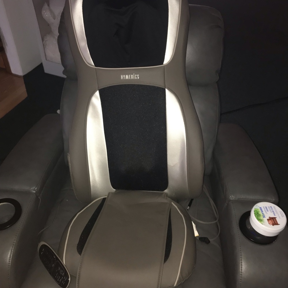 Homemedics massage chair